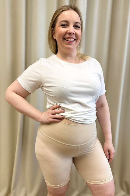 Täsmä - shortsit, nude