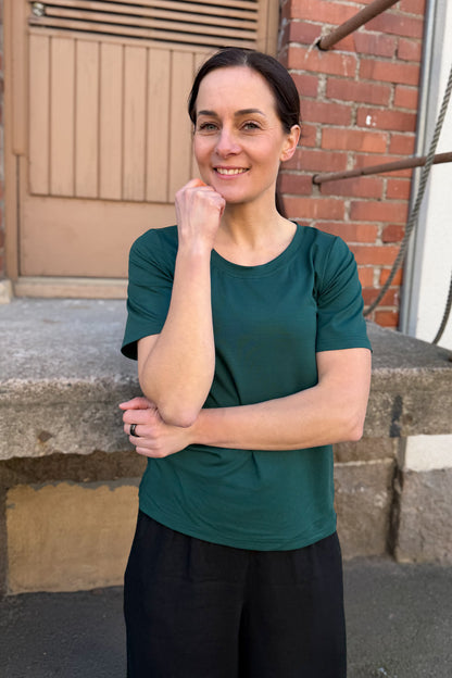 Ainoa - t-paita O-pääntie, tummanvihreä